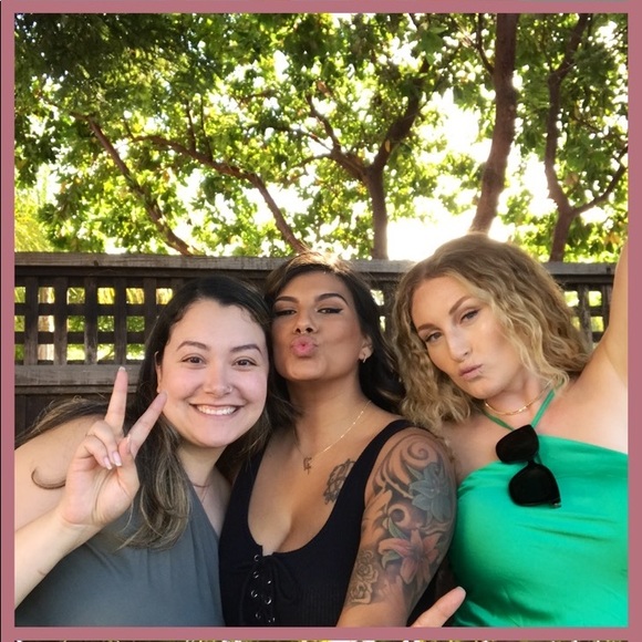 Meet your Posher, Erica - Picture 4 of 4